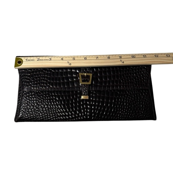 Etienne Aigner Vintage Crocodile 100% Embossed Leather Clutch with Gold Buckle - Picture 13 of 13
